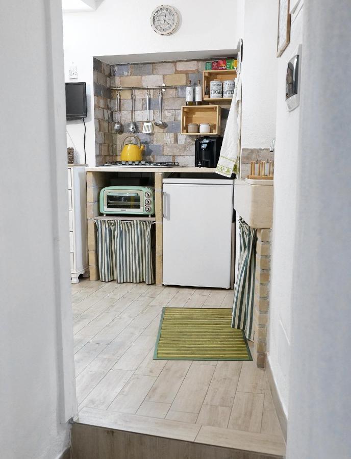 Casa Vacanza La Mia Casetta Sutri Buitenkant foto